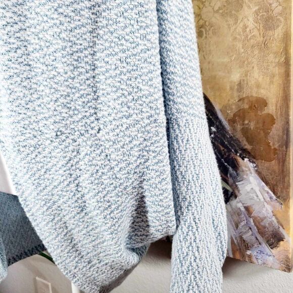 New with Tag cardi B sweater size Large - Picture 9 of 10